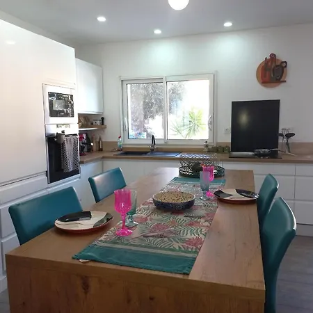Raske- Piscina Privada, Jardin, Barbacoa, Bar, Caseta Infantil, Intimidad, A/a. Wi-fi. - Es-89-102 Holiday home Sant Pere Pescador
